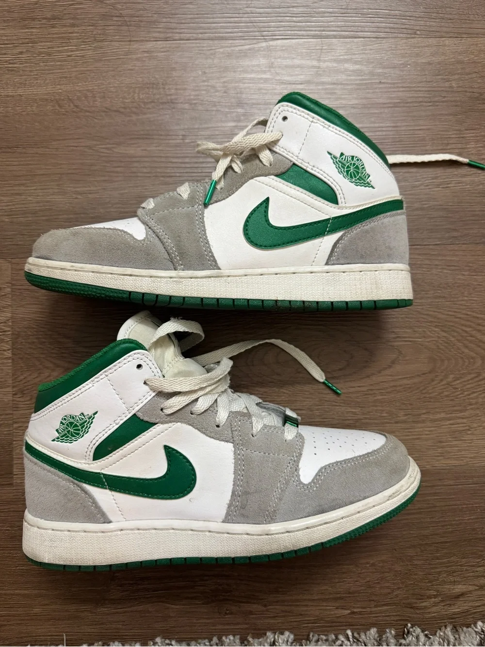 Air Jordan 1 Mid - Green/Grey - Youth Size 6.5